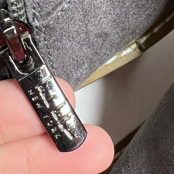 NWOT Nicole Miller Gray Leather boots Size 10 - Picture 3 of 9